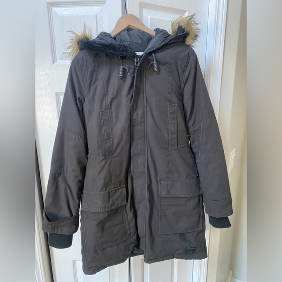 SOLD! Aritzia TNA Bancroft Parka, L (Fits M/L) - Picture 5 of 10